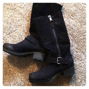 White mountain black engineer boots